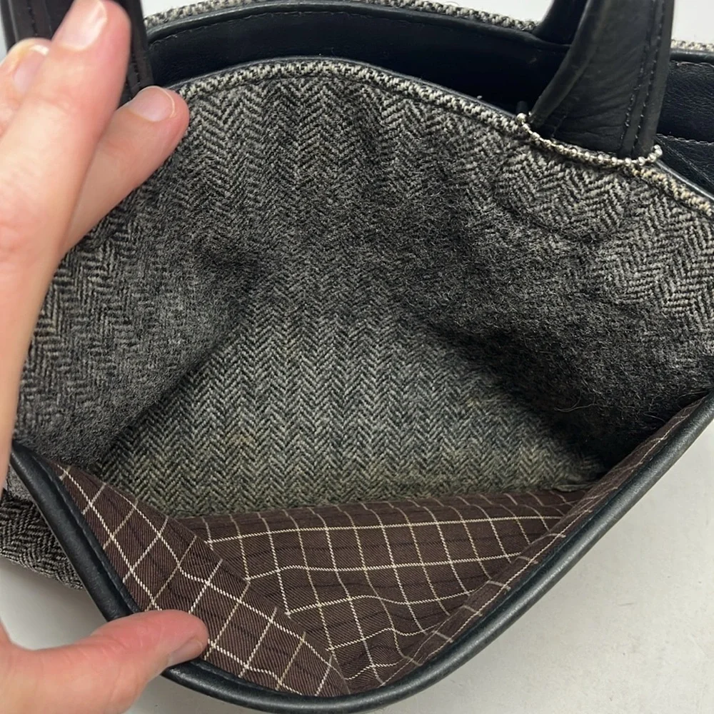 VINTAGE COACH BLEEKER TOTE HERRINGBONE TWEED BLACK LEATHER MADE IN USA 1999 - Picture 17 of 17